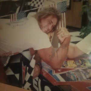 Meet your Posher, Dennis